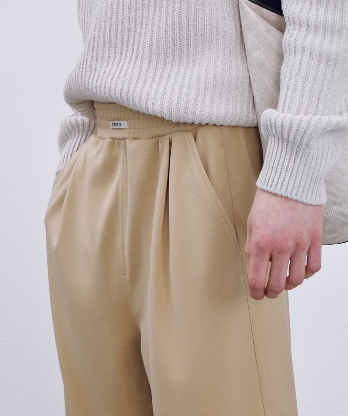 RECTO 렉토 24S/S 트리콧 더블와이드 트레이닝 팬츠 베이지 M / 상품이미지7