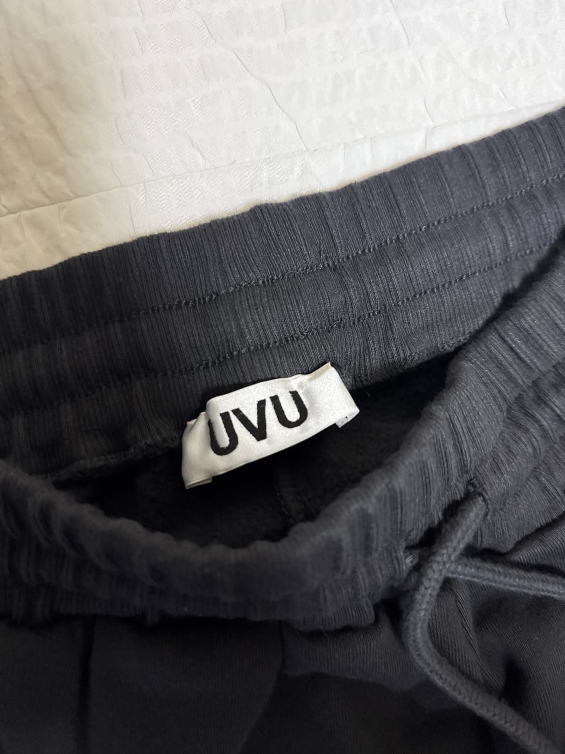 [M] UVU 인시그니아 스웻팬츠 블랙 상품이미지4