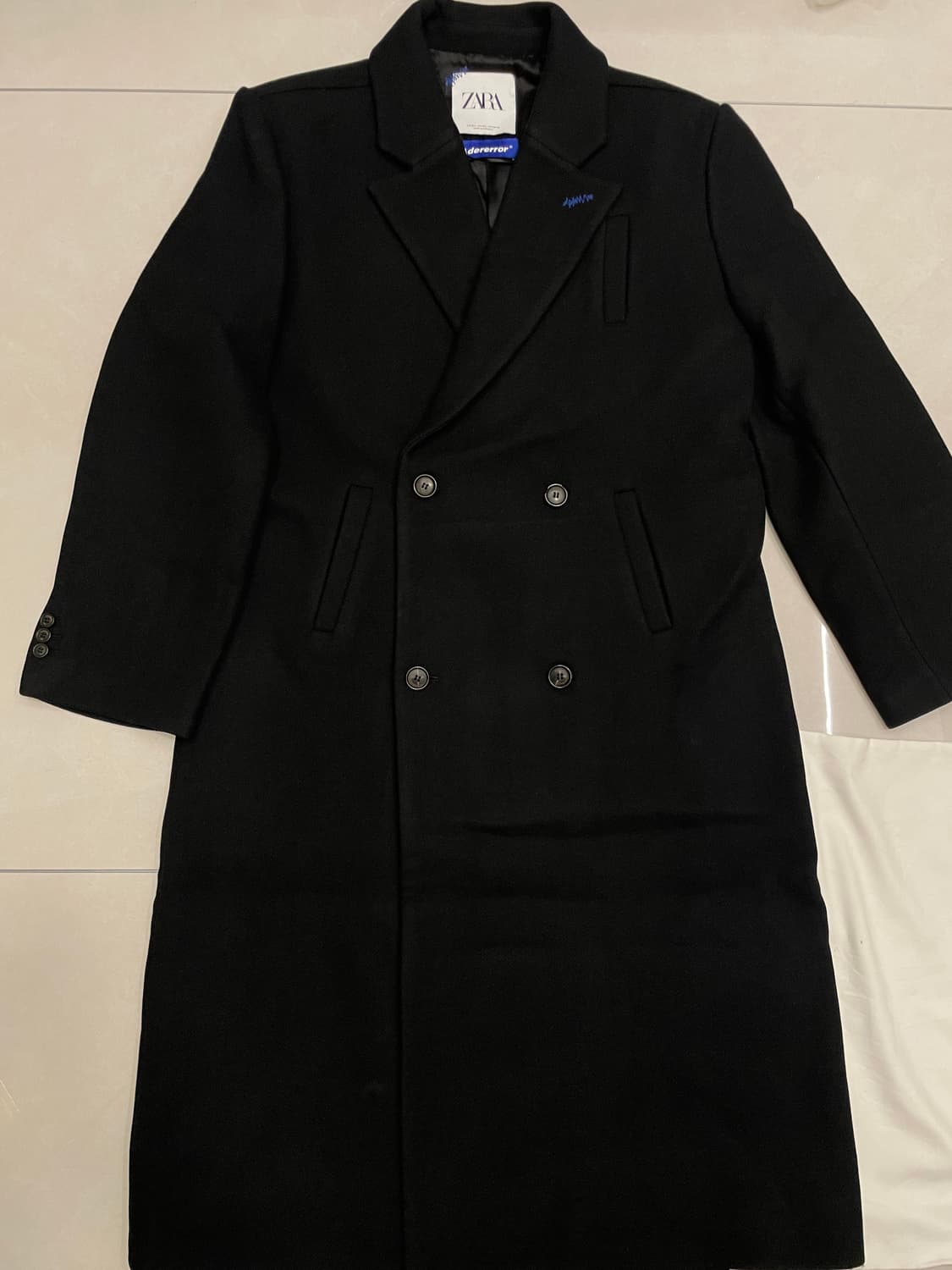 자더에러 코트 초판 블랙 상품이미지1