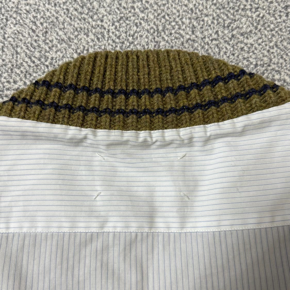 메종 마르지엘라 브이넥 셔츠 니트 여성용 상품이미지10