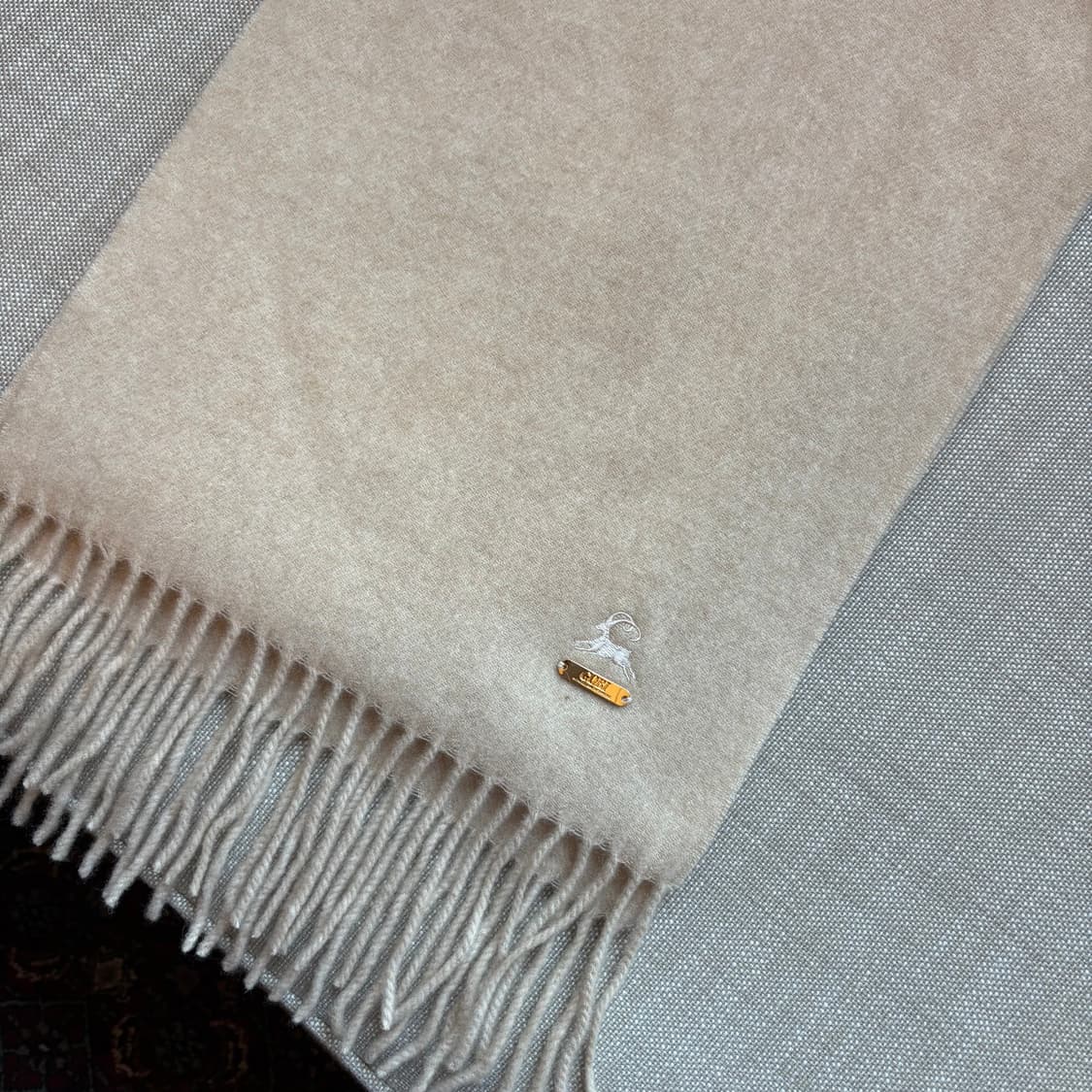 고비 산양자수 금장 캐시미어 머플러 오트밀 상품이미지3