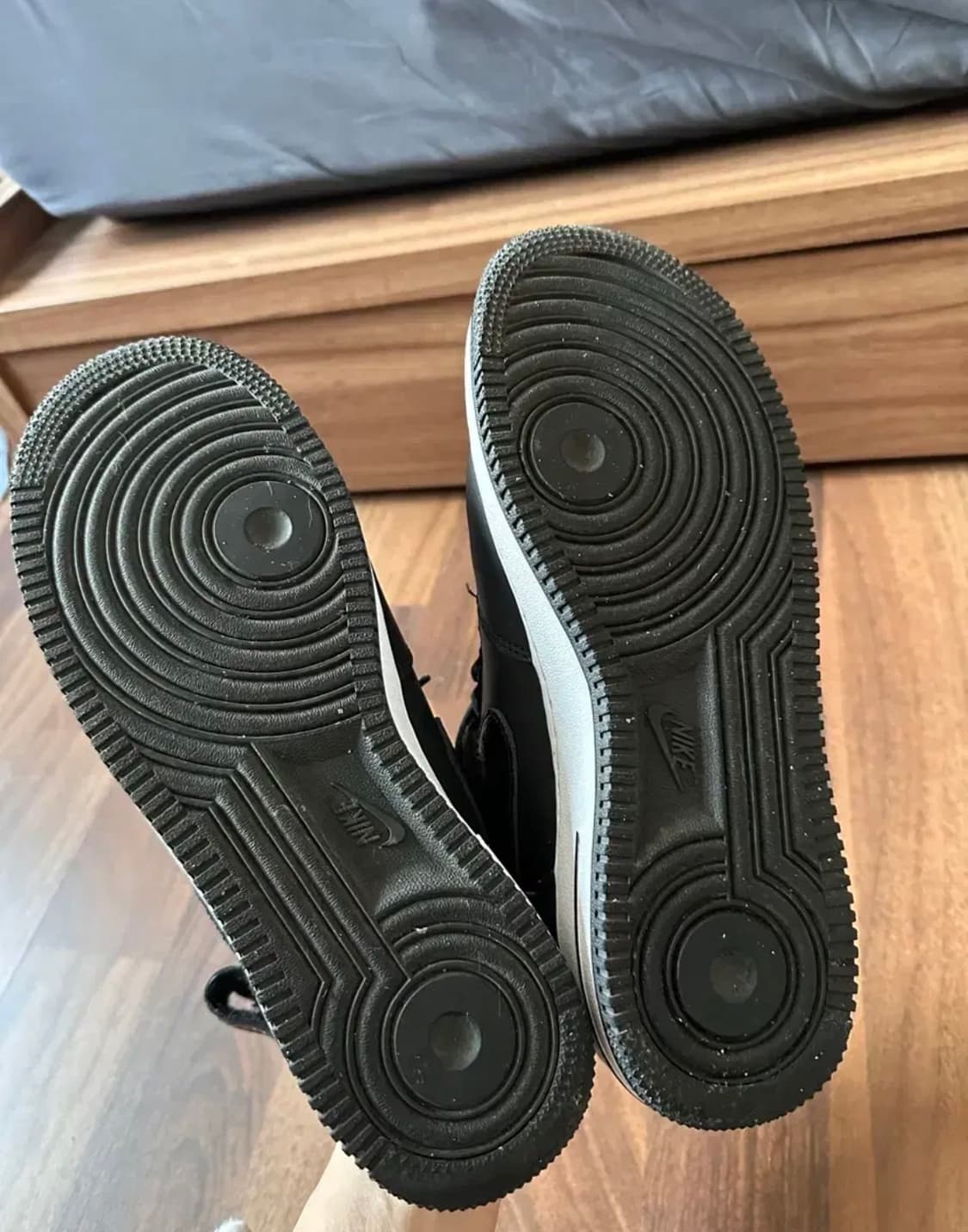 260) 나이키 x 스투시 에어포스 미드 블랙 상품이미지3