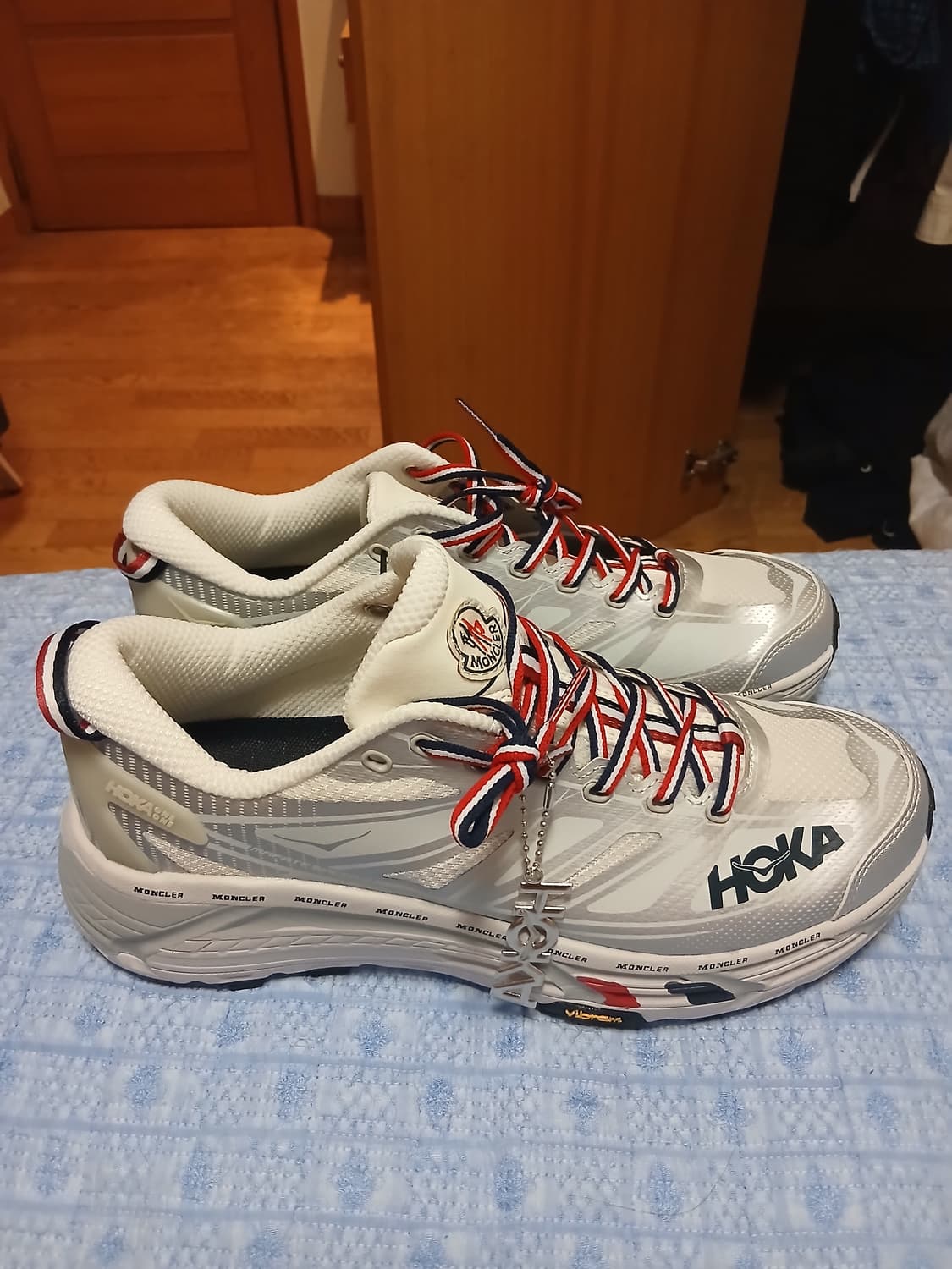 호카 x 몽클레르 마파테 스피드 2 화이트 상품이미지2