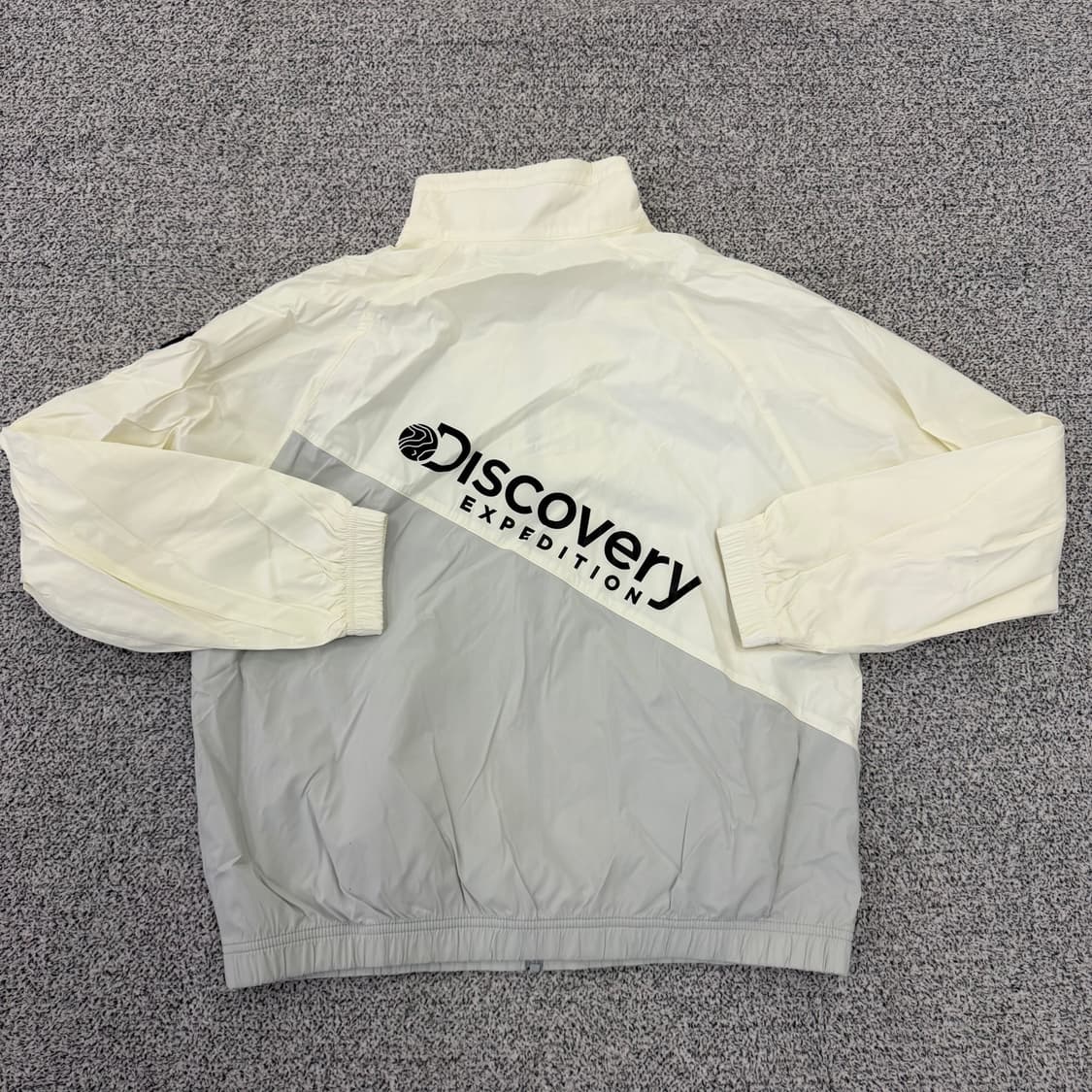 90 디스커버리 여성 바람막이 0130H1 상품이미지2