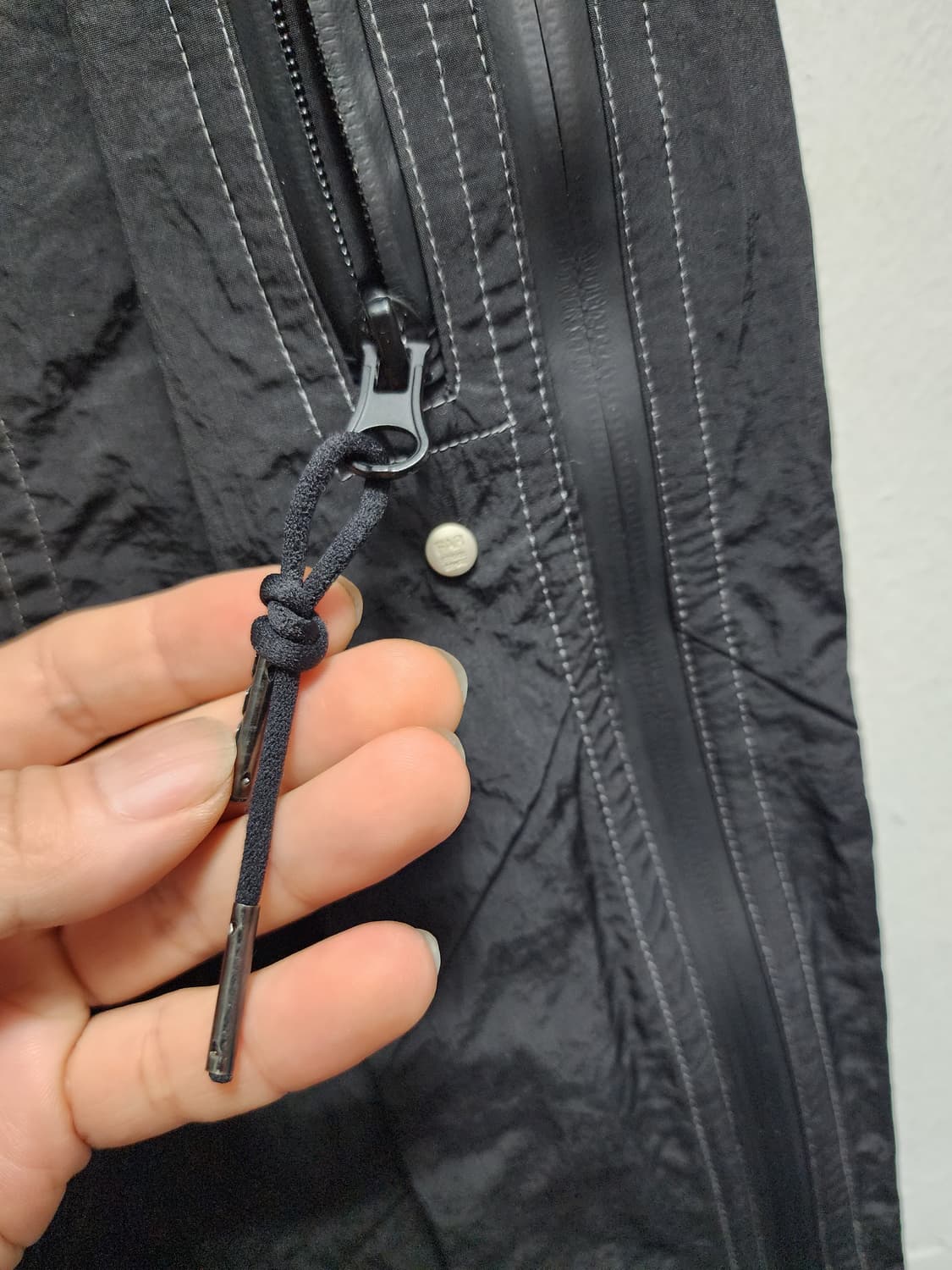 파아카이브 파프롬왓 나일론 지퍼디테일 트랙팬츠 상품이미지4