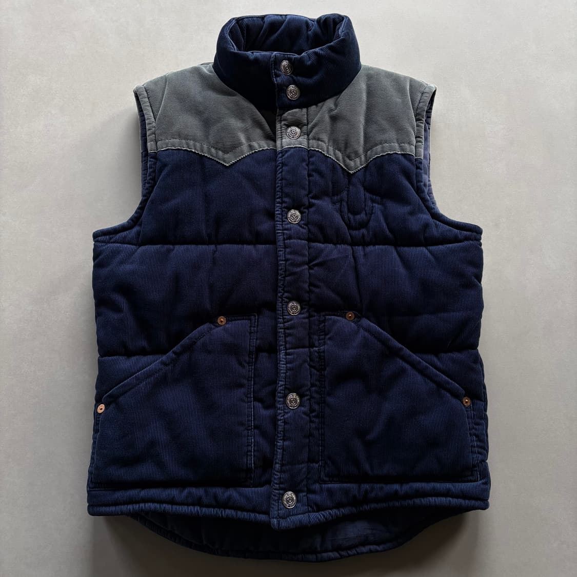 [L]트루릴리젼 코듀로이 패딩 베스트 상품이미지3