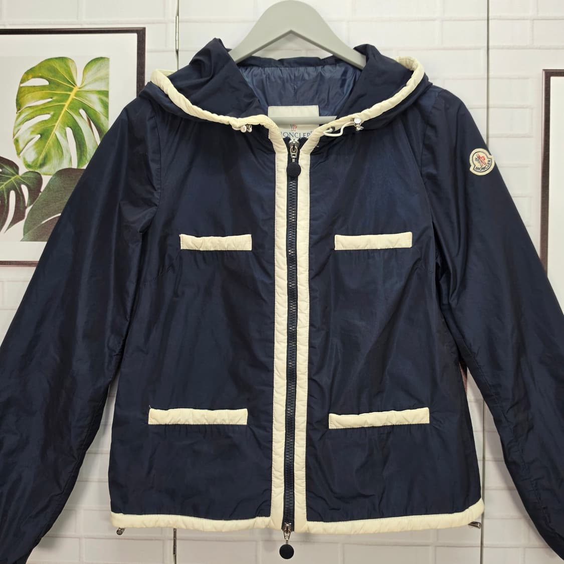 몽클레어 후드 자켓 바람막이 1사이즈 상품이미지2