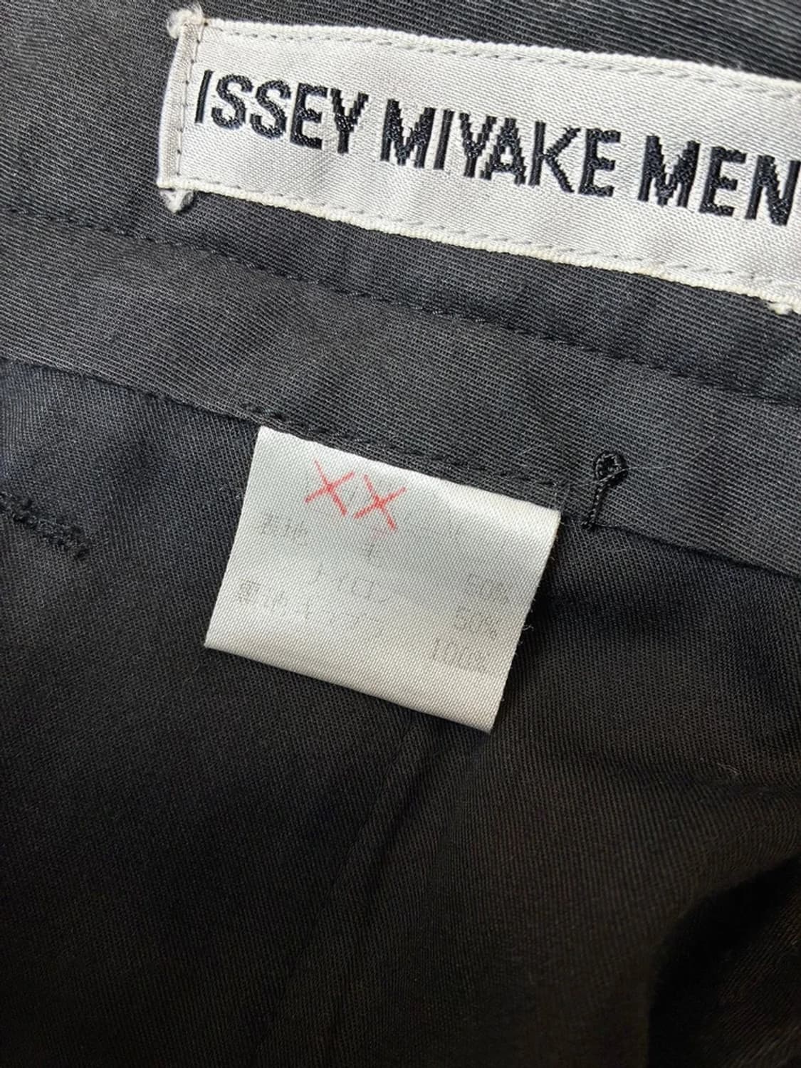 이세이미야케 옴므 00's 폴리쉘 해체주의 스트레이트 팬츠 PN6373 상품이미지9