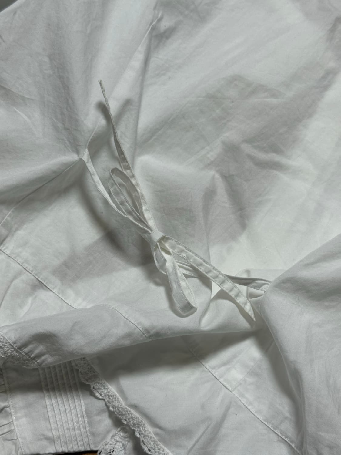 프릴 콩단추 생화이트 블라우스 달천 상품이미지4