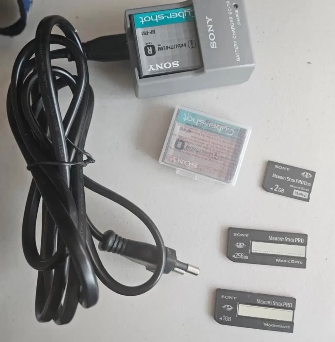 너무 좋아하는 디카. 소니 사이버샷 dsc-p150 상품이미지5