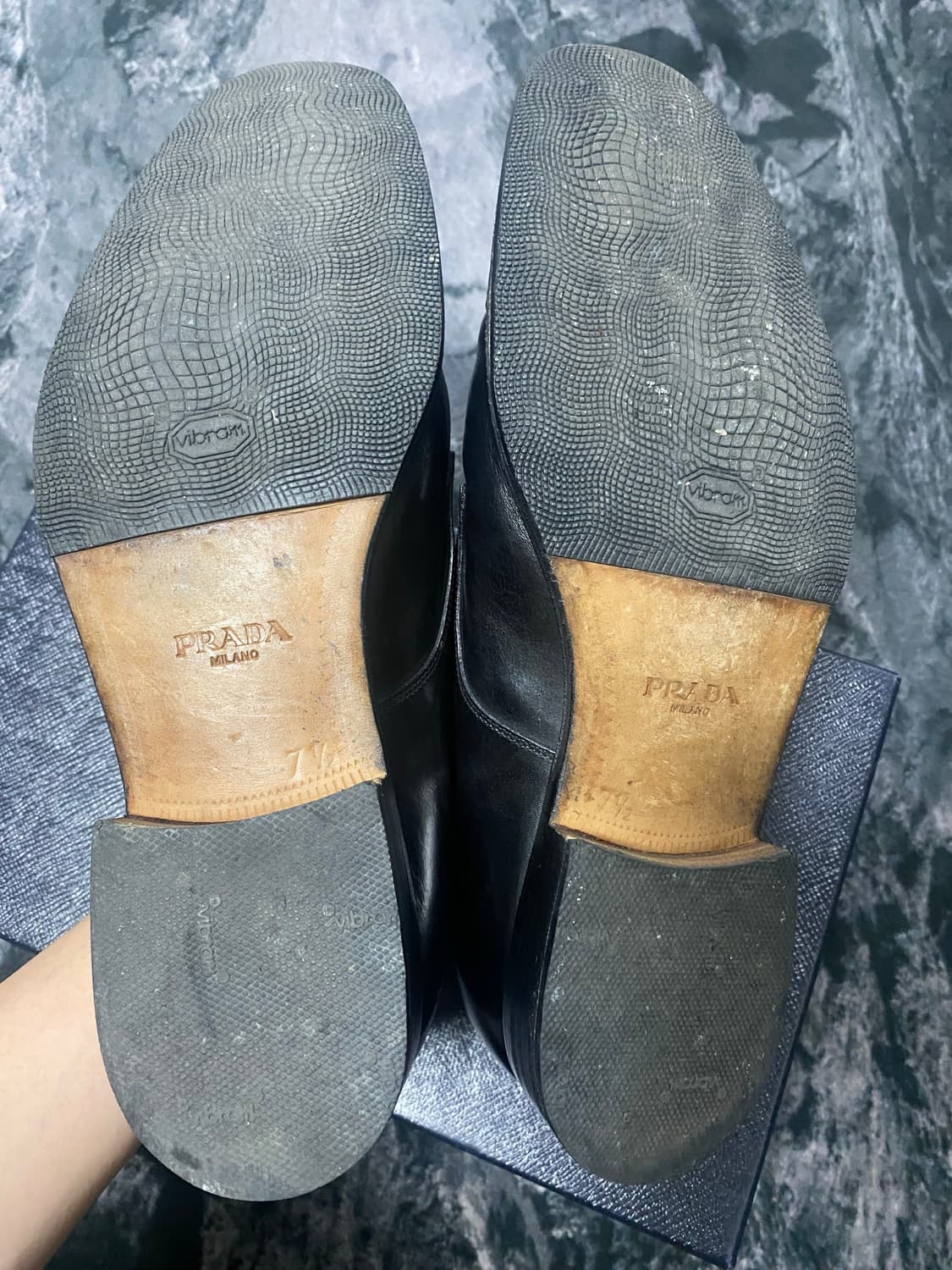 프라다 더블 몽크 스트랩 로퍼 7.5 상품이미지4