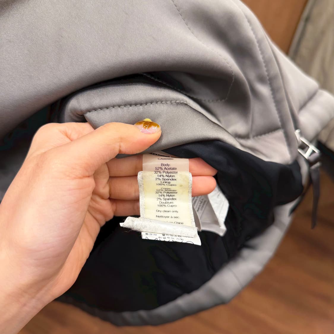 알렉산더 왕 새틴 보머 자켓 니트 립 트리밍 지퍼 포켓 디테일 브라운 상품이미지7