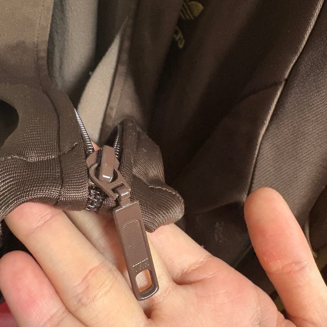 아디다스 초코 브라운 크롭 져지 상품이미지2
