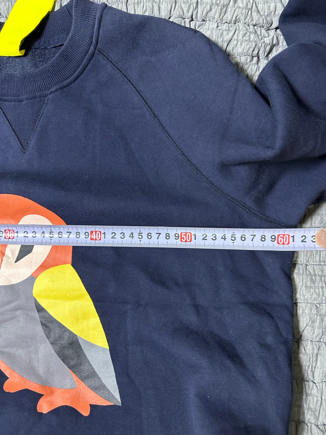 럭키슈에뜨 네이비 색상의 스웨트셔츠 상품이미지9