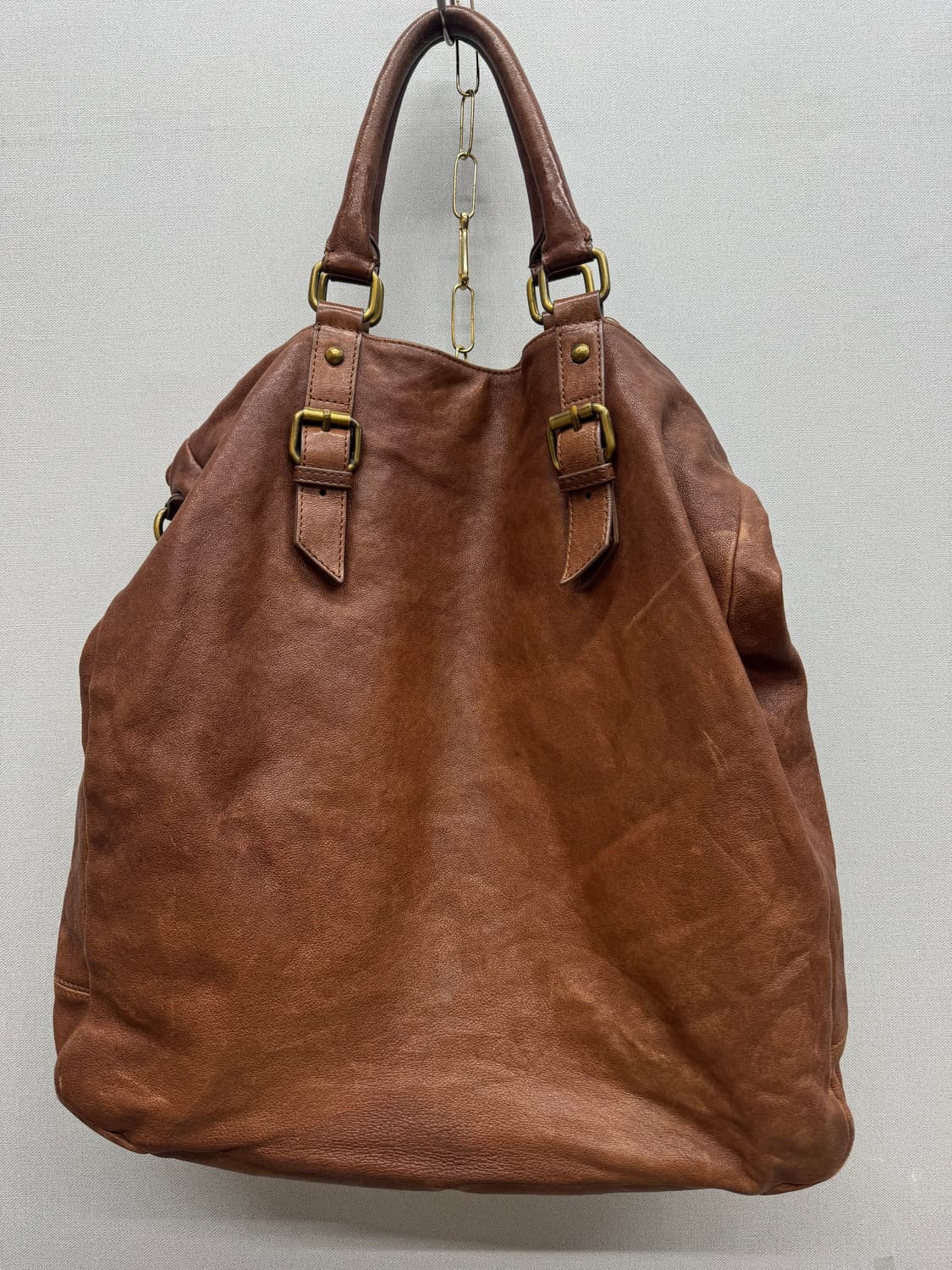 산드로 빈티지 에이징 워싱 천연 소가죽 숄더백 남여공용 상품이미지3