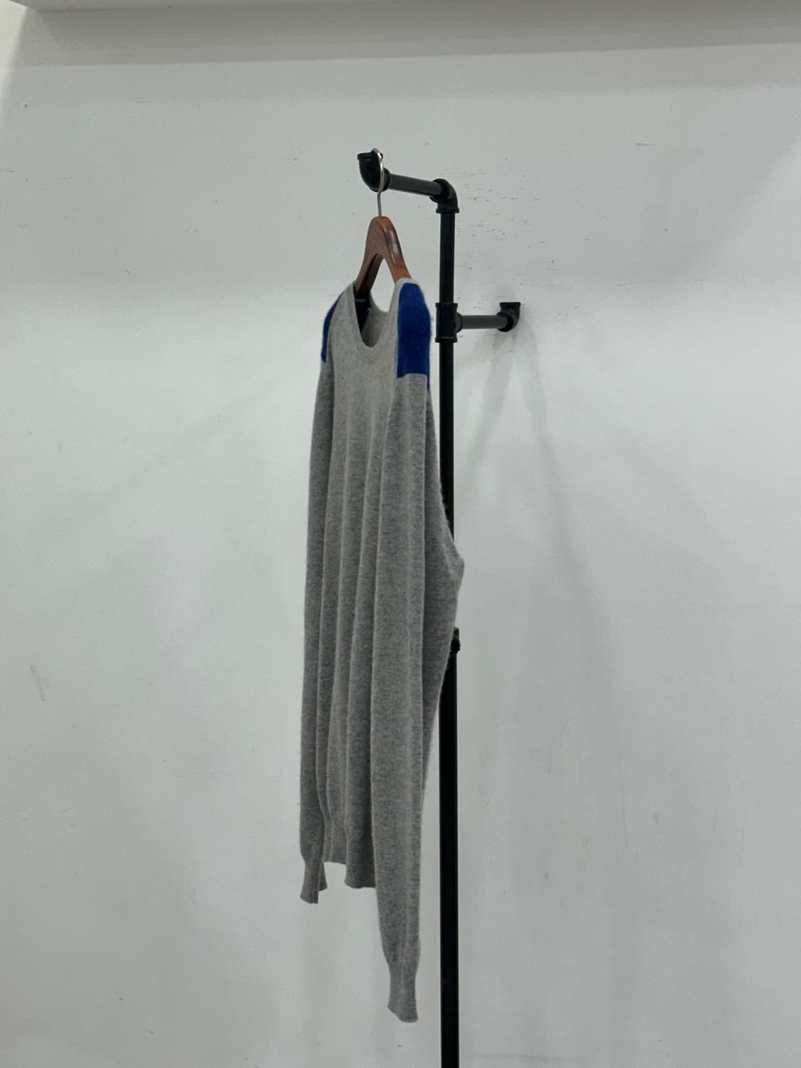 버버리 남성 캐시미어 니트 상품이미지4