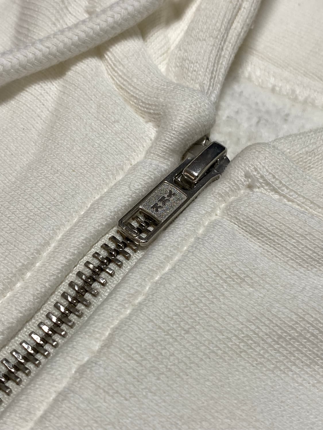 스투시 라스타 라이언 피그먼트 다이드 후드집업 XXL 내츄럴 화이트 상품이미지5