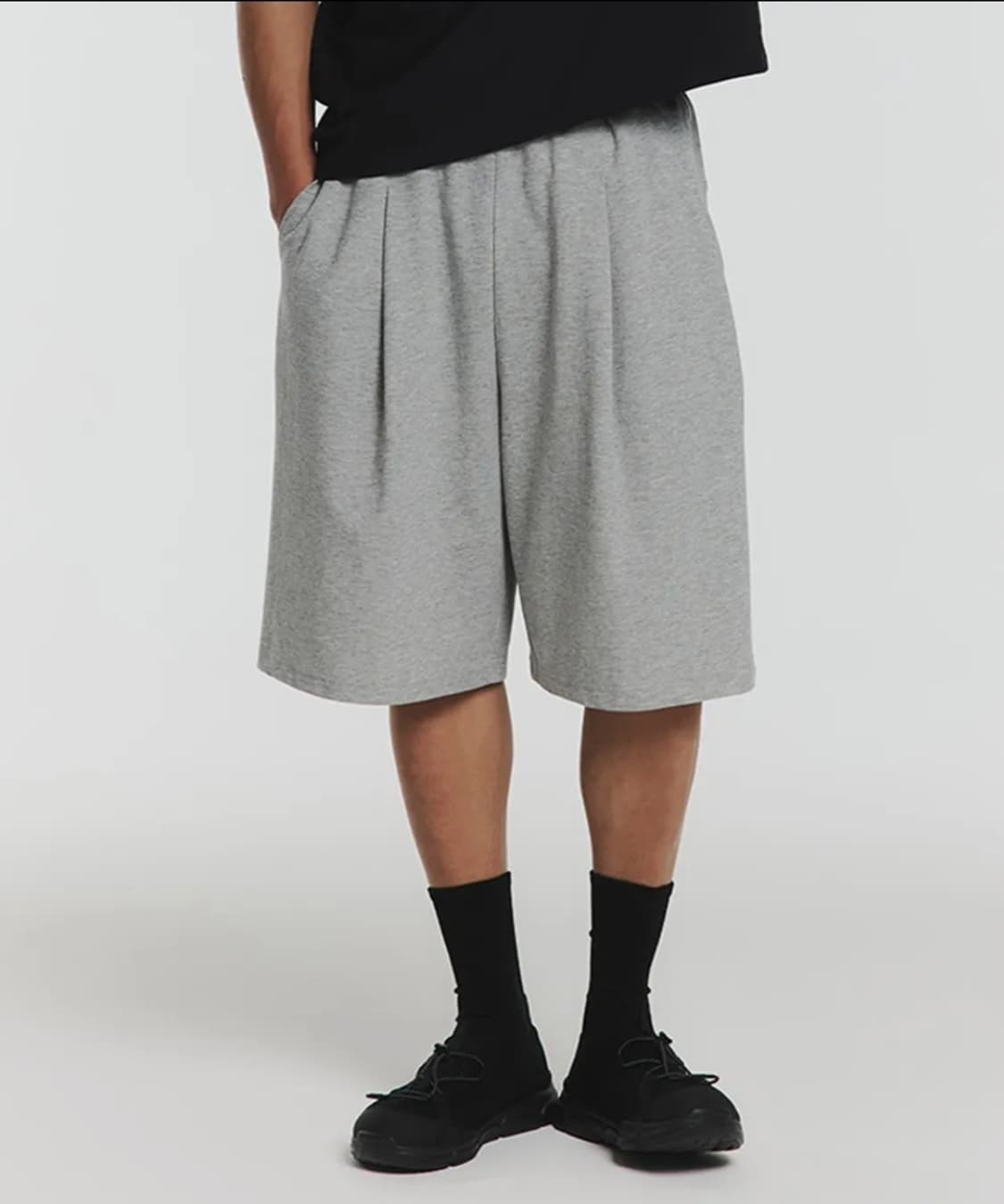 무신사 스탠다드 코튼메쉬 버뮤다 쇼츠 그레이  상품이미지1