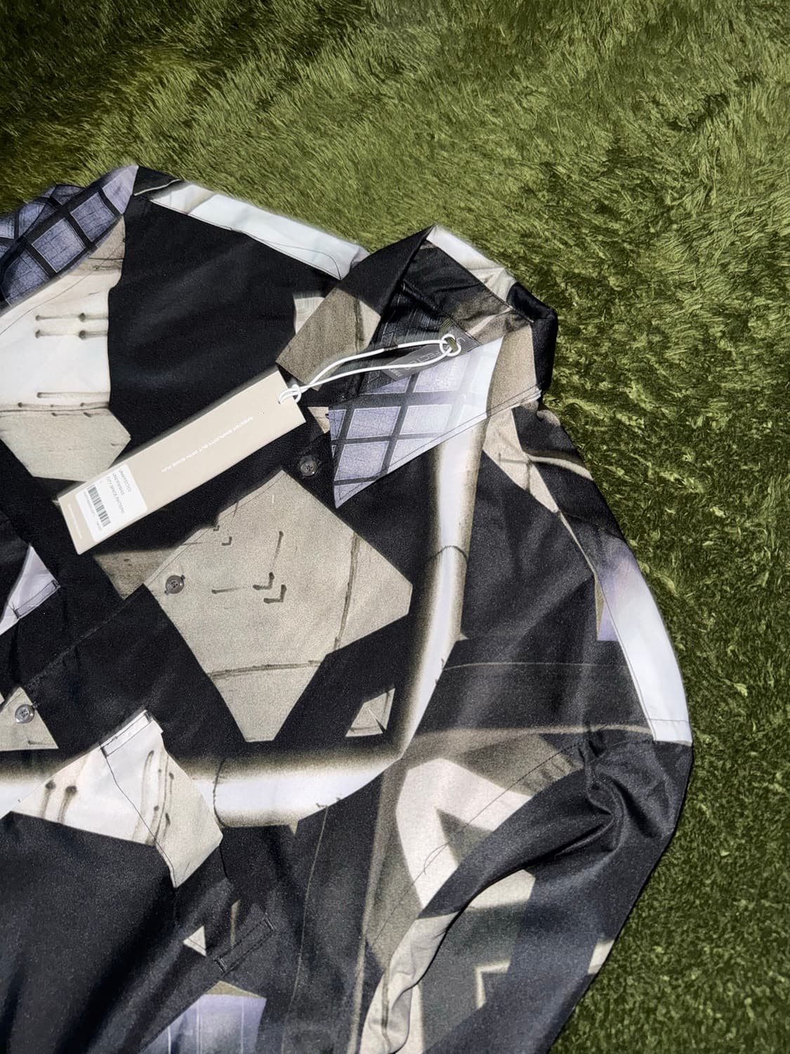 [L] 언어펙티드 21FW 시티 스페이스 그래픽 오버사이즈 셔츠 상품이미지2