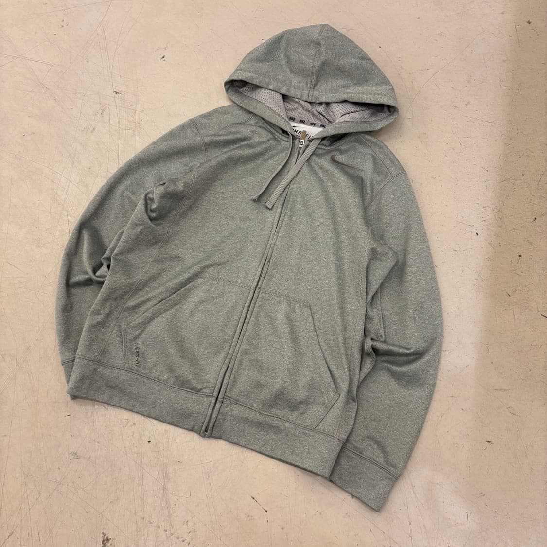 나이키 therma fit 스포티 후드 집업 상품이미지1