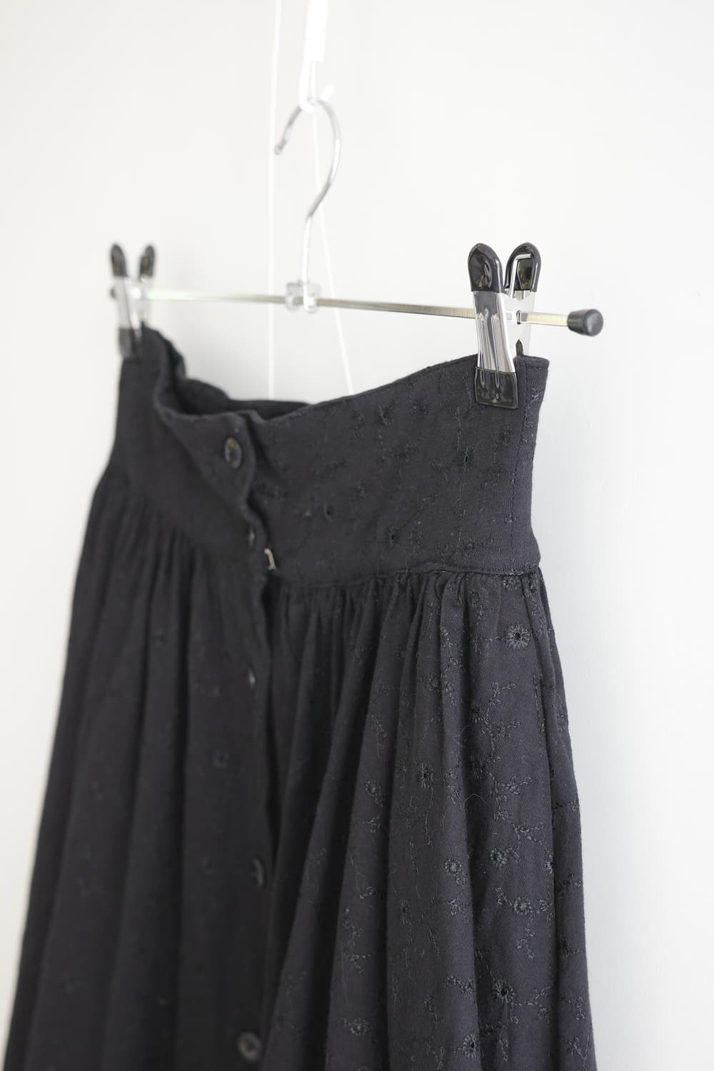 Peyton place 블랙 펀칭 레이스 롱 스커트 상품이미지3