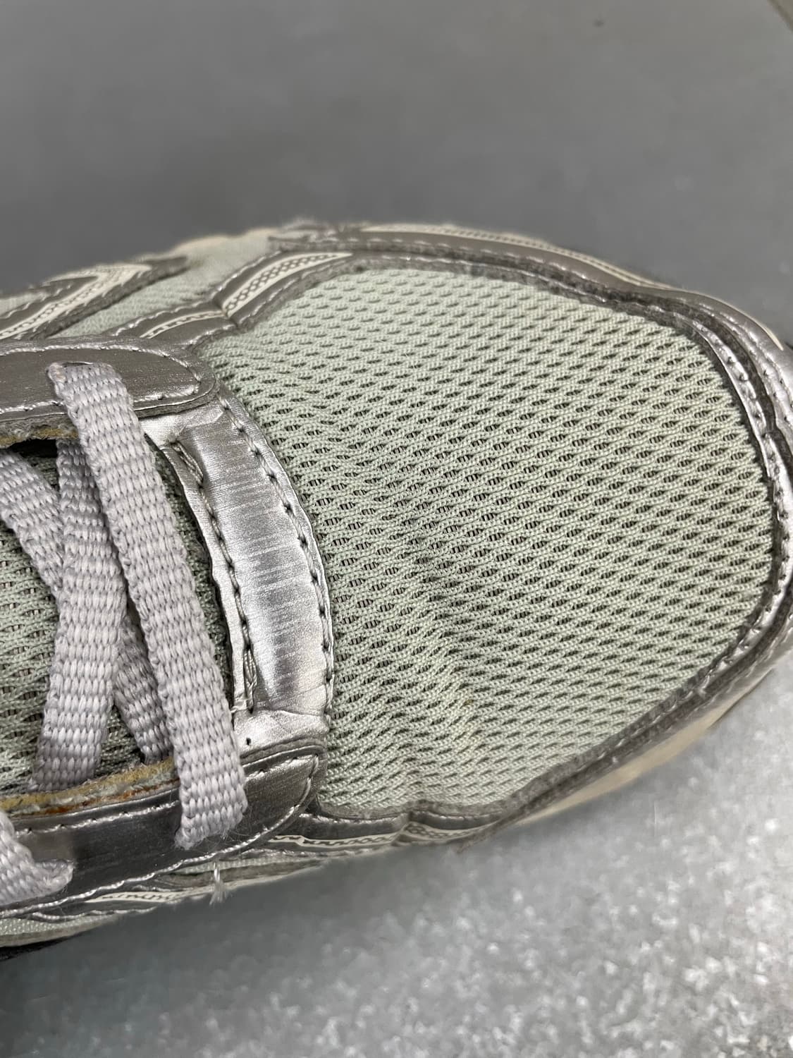 뉴발란스 410v5 실버 275 상품이미지9