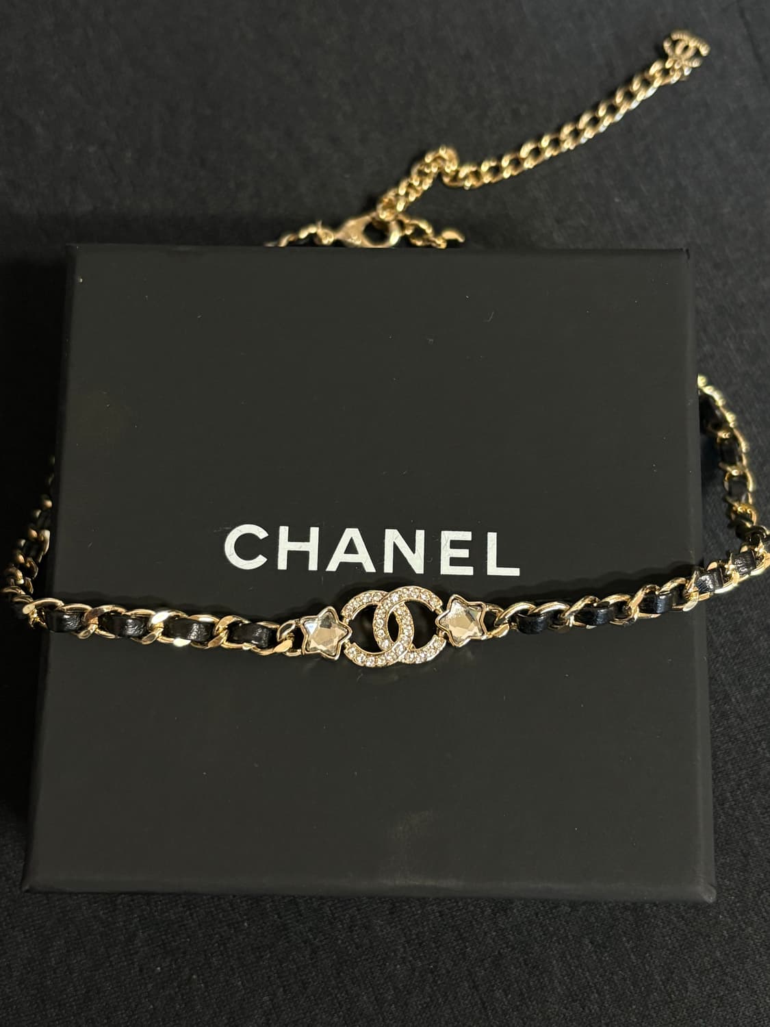 샤넬 정품 업사이클링 cc로고 별 메탈 골드 블랙 초커 목걸이  상품이미지2