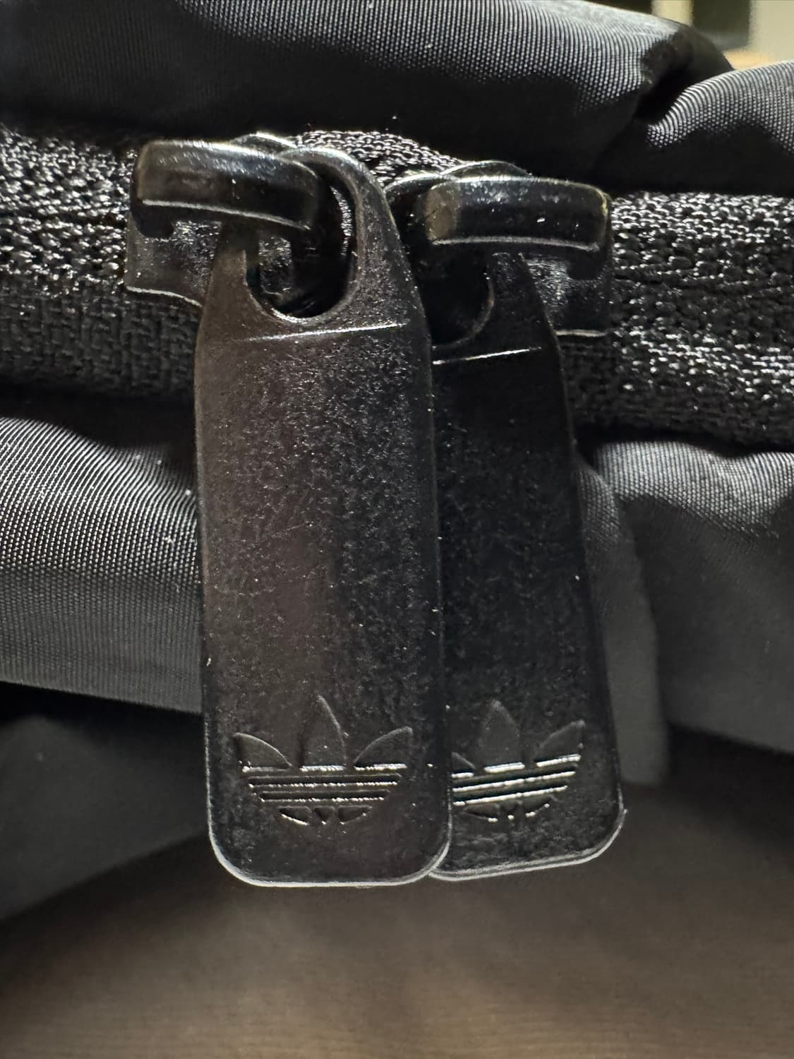 아디다스 오리지널스 클라우드 숄더백 크링클 버전 라지 상품이미지4