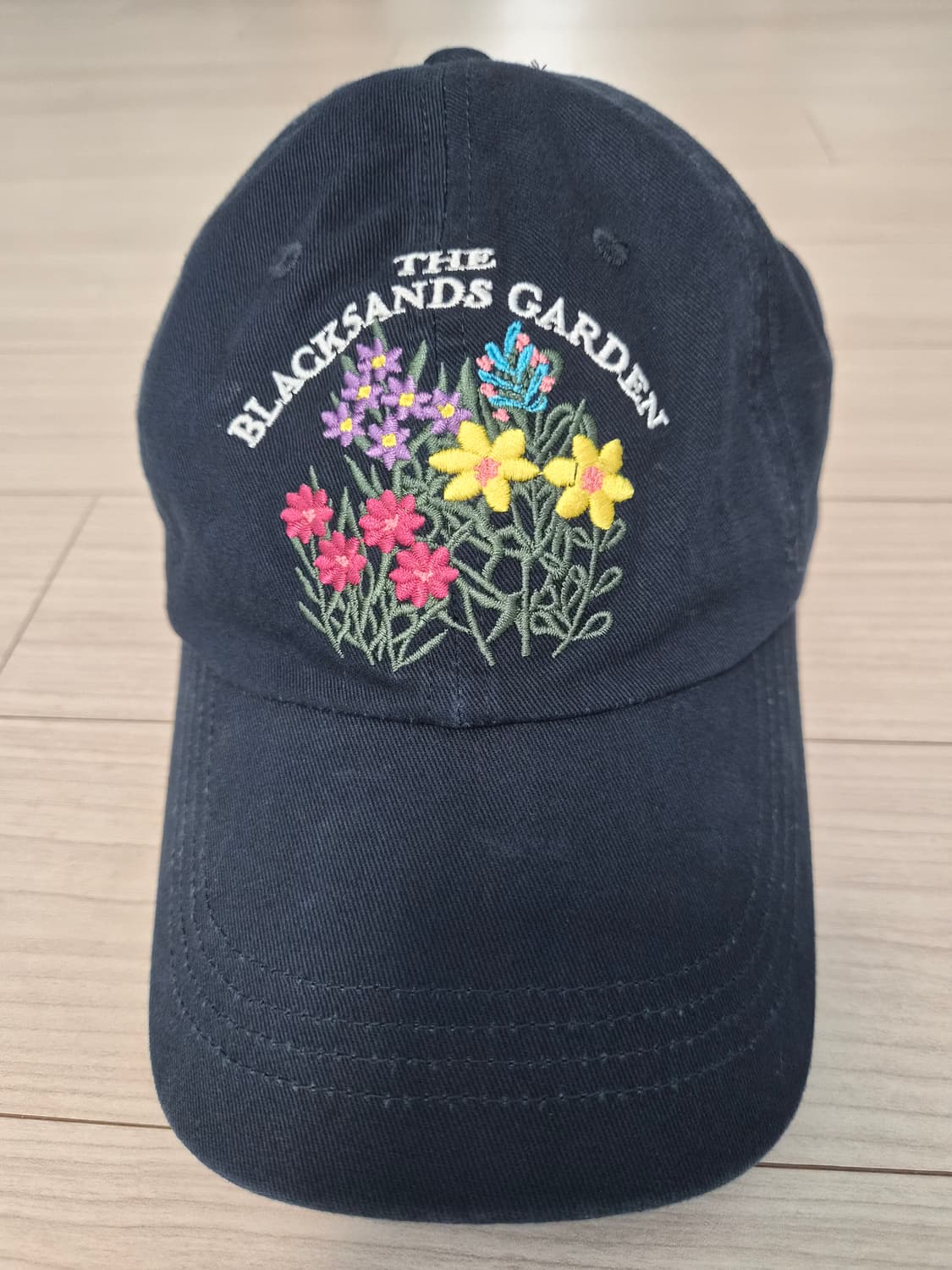 블랙샌즈 플라워 가든 자수 볼캡 네이비 상품이미지5