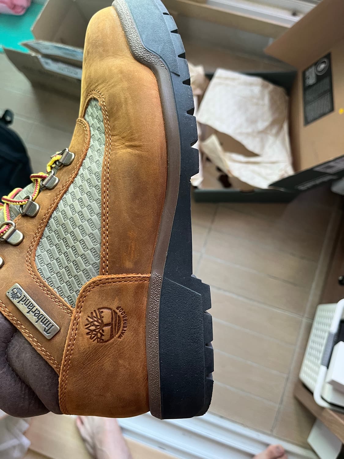 Kith x Timberland 필드 부츠 다크 브라운 (275) 상품이미지4