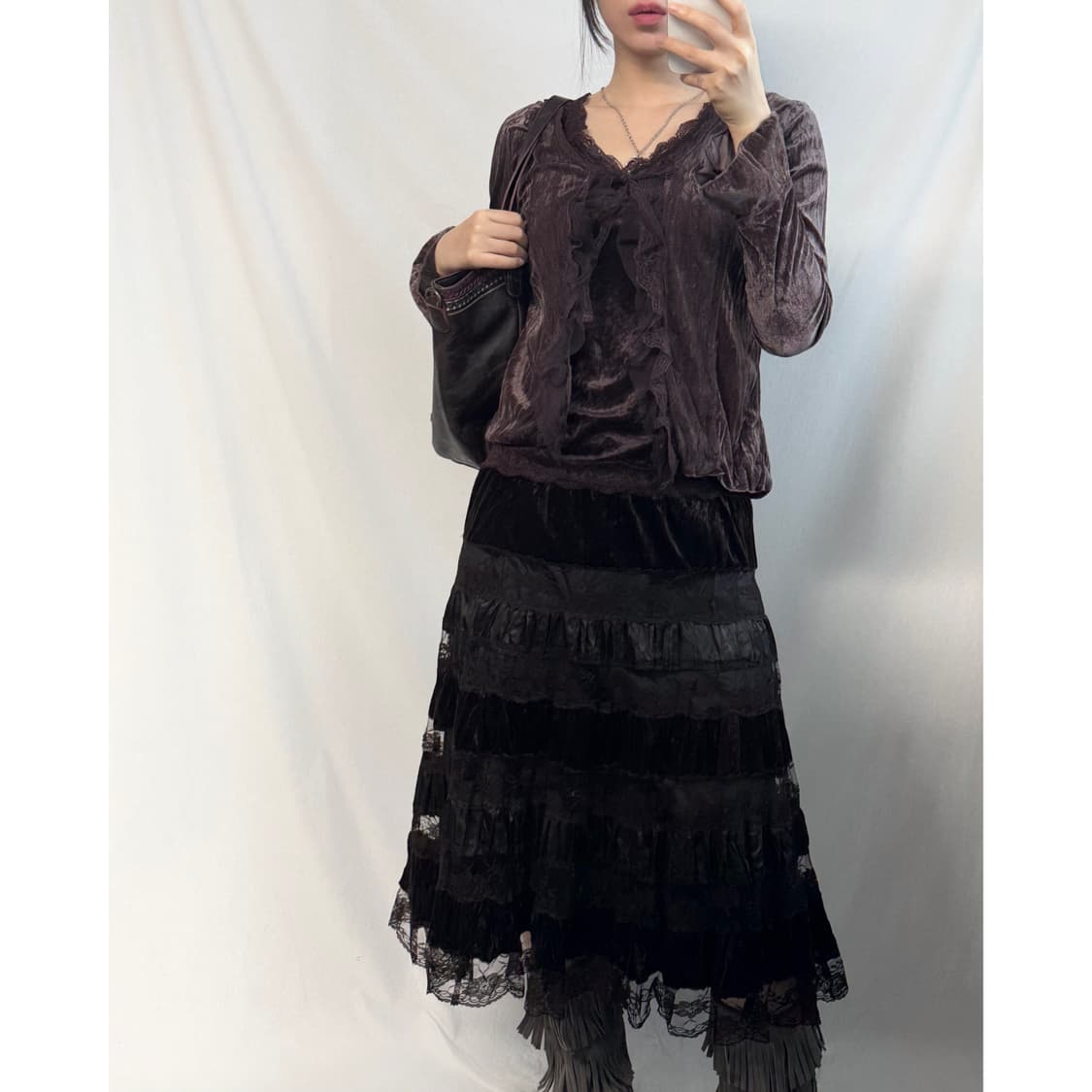 벨벳 레이스 패치 롱 스커트 상품이미지1