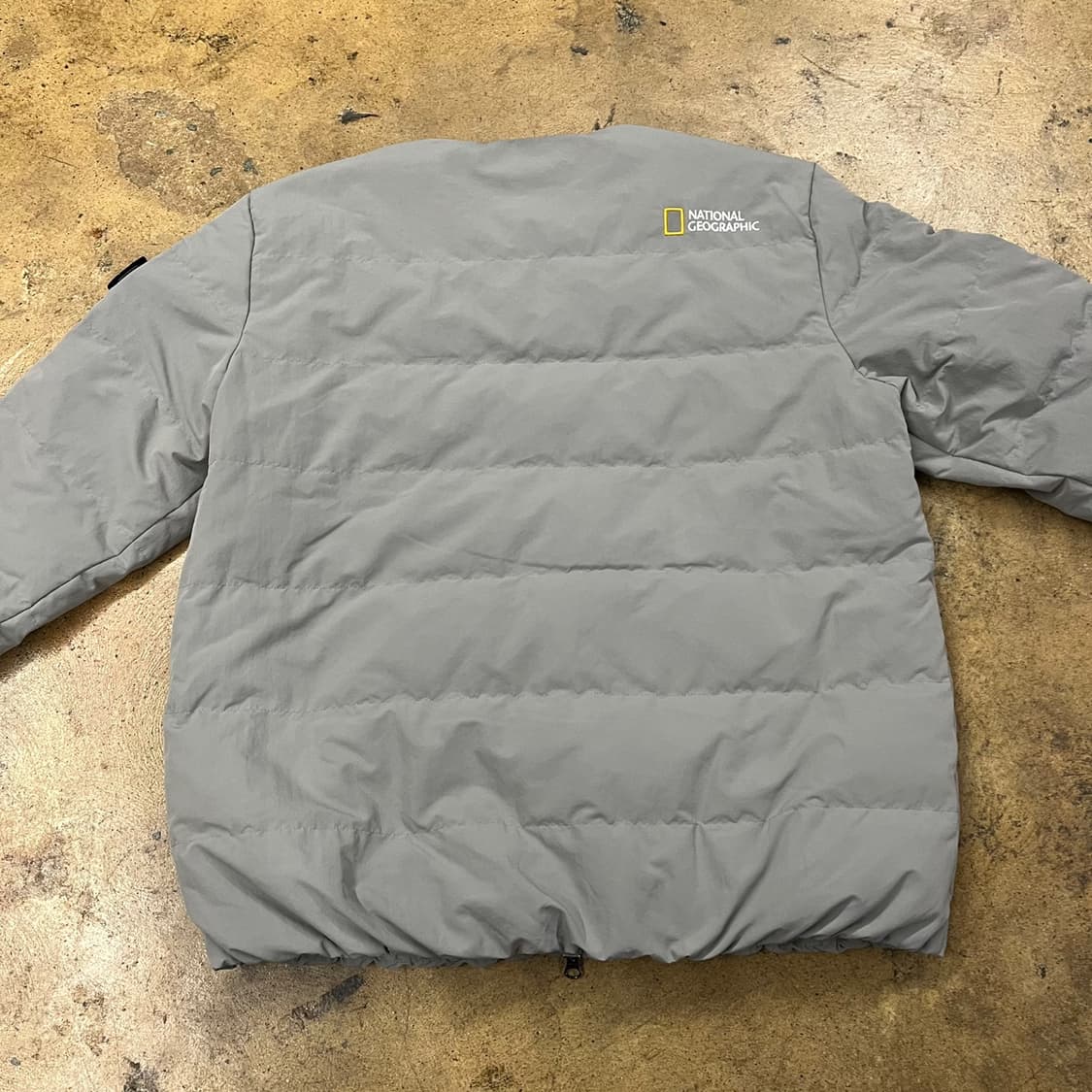 [정품/XL] 내셔널지오그래픽 경량 패딩 자켓 회색 b16 상품이미지4