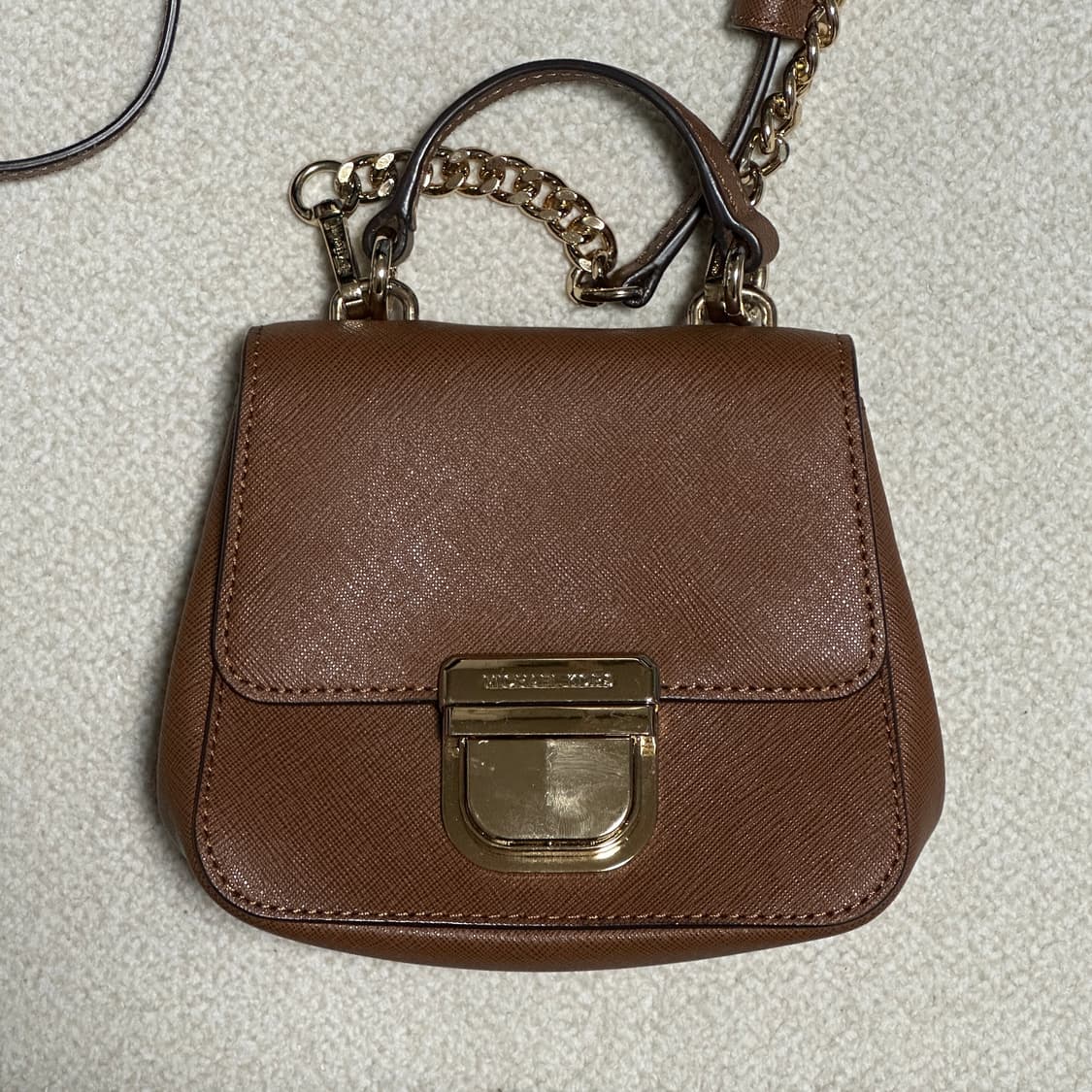 마이클코어스 미니 크로스백 상품이미지2