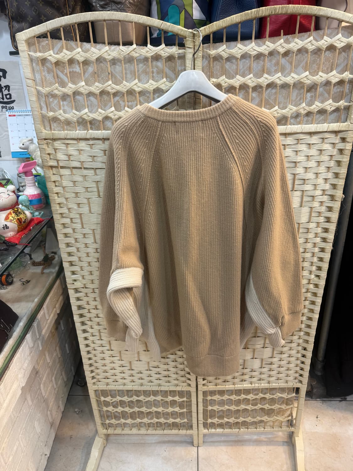 46/100 정품 솔리드옴므 가오리 니트 팝니다 상품이미지7