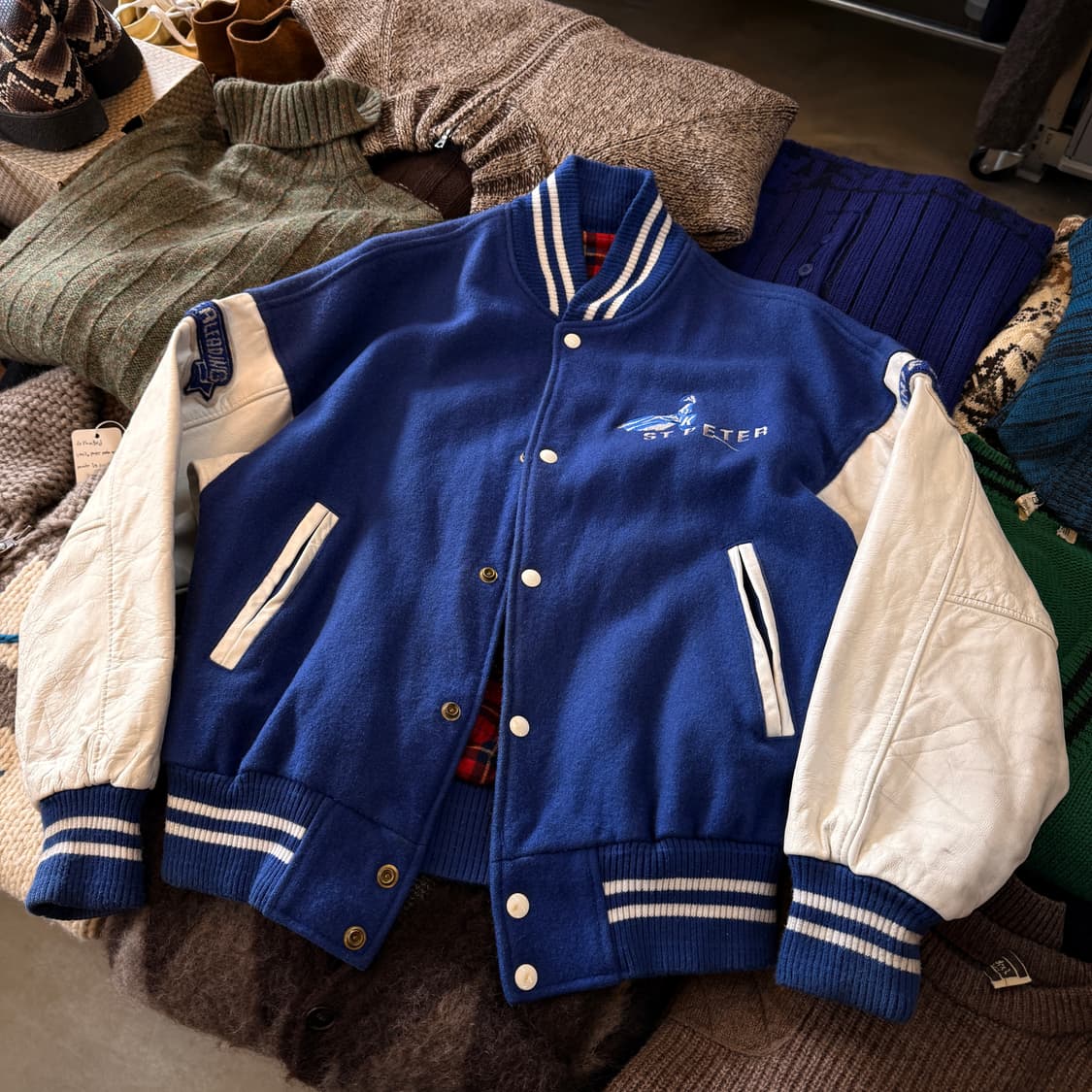 캐나다 토론토 레더 암 바시티 캐나다 바시티 상품이미지1