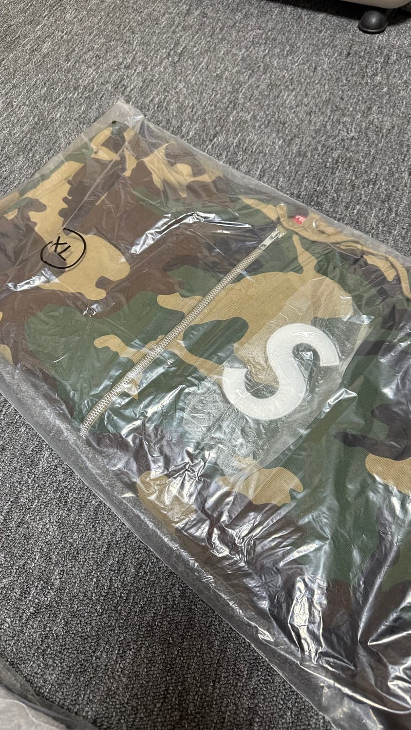 슈프림 S 로고 집업 후드 스웨트셔츠 우드랜드 카모 - 25FW 상품이미지2