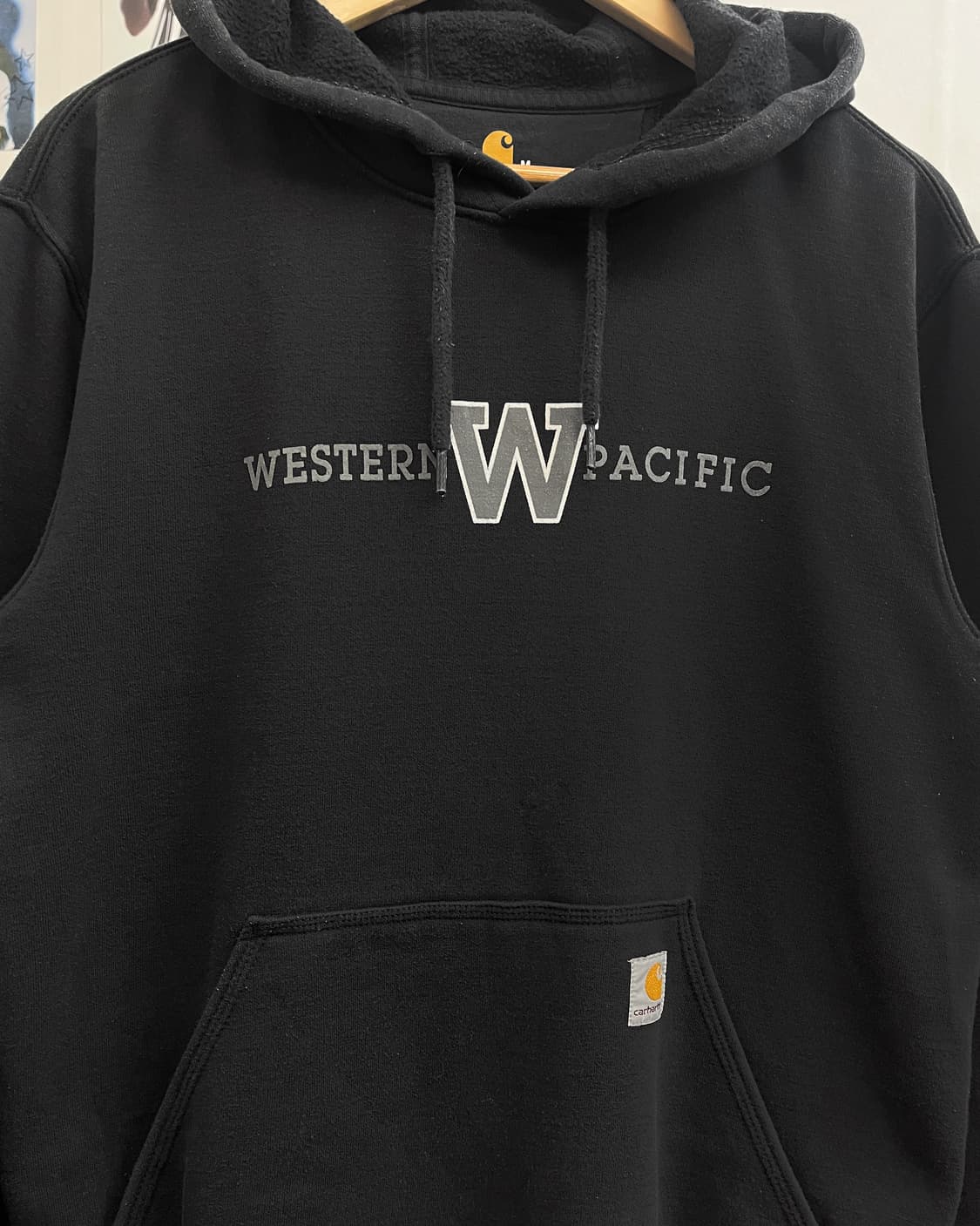 칼하트 컬리지 로고 블랙 후드티 상품이미지5