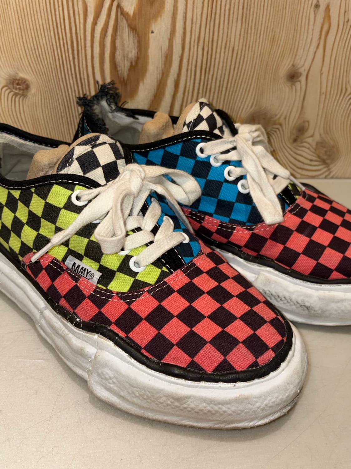 미하라야스히로 체커보드 스니커즈 상품이미지1