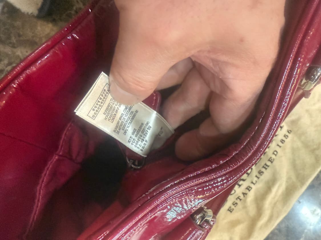 정품 버버리 체크 토트백 팝니다 상품이미지10