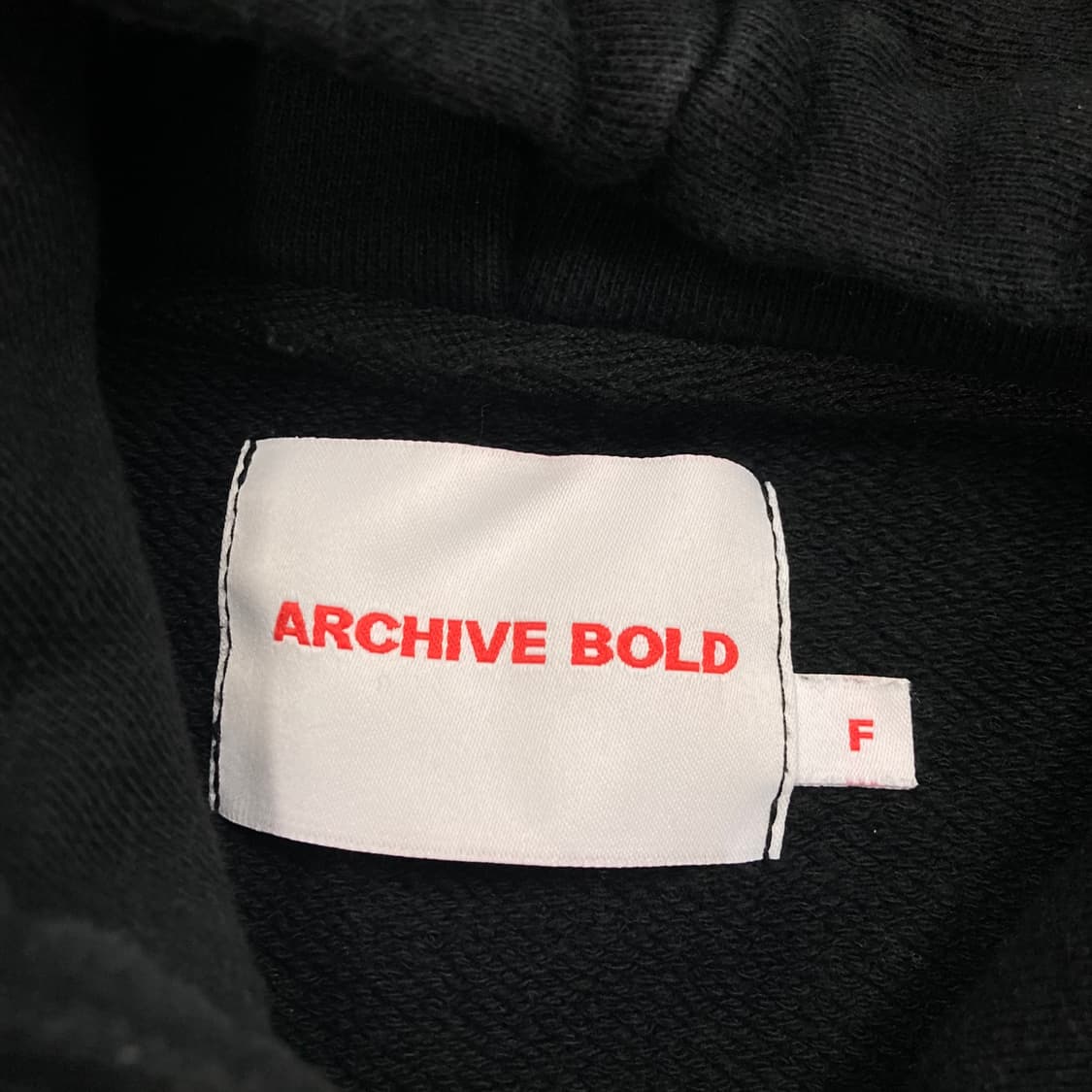 아카이브 볼드 블랙 컬러 939 빅로고 후드티 상품이미지3