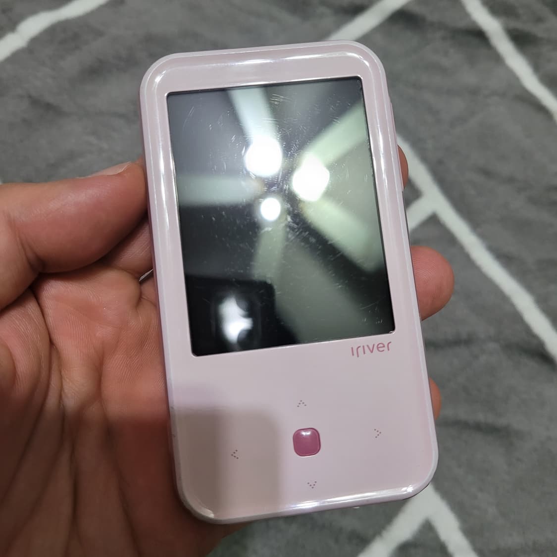 아이리버 핑크색 S100 4기가 MP3 플레이어 상품이미지1