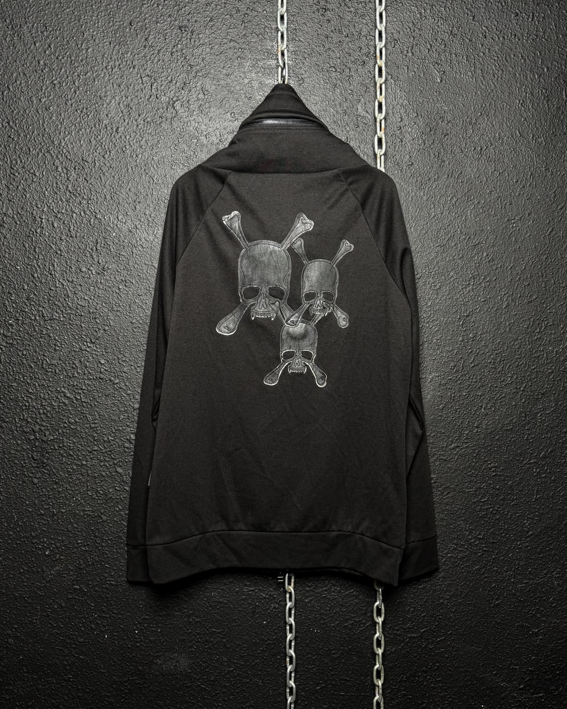 Roen – Skull Leather Patch Zip Hoodie 상품이미지1