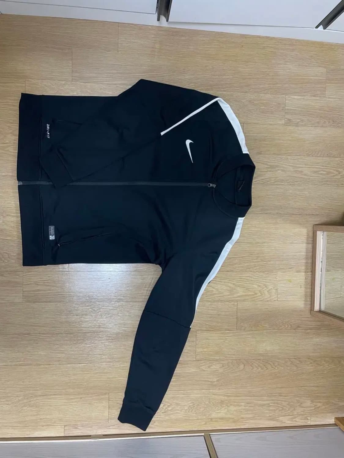 나이키 블랙 트랙 자켓 XL 상품이미지1