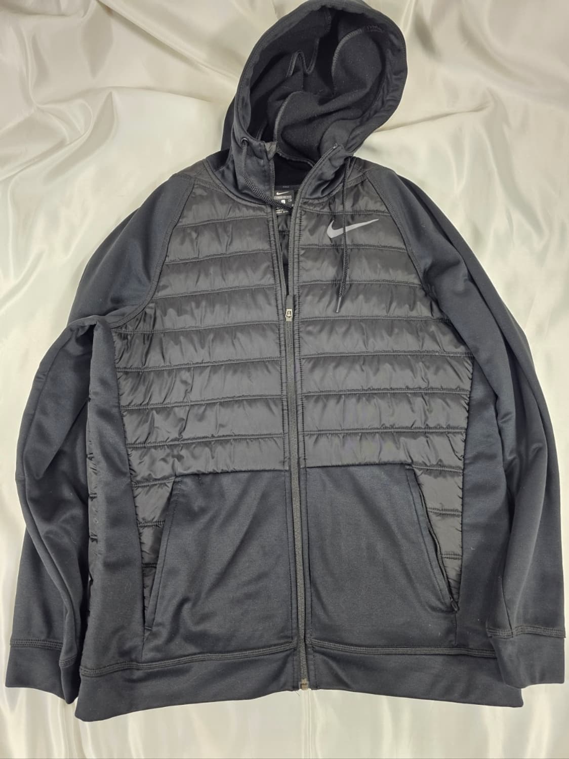 나이키써마라이즈풀집후디 상품이미지1