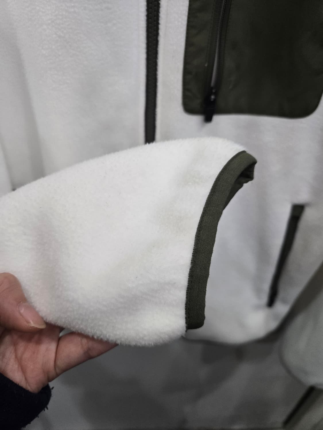 105,XL)) 내셔널지오그래픽 후리스 점퍼! 화이트 & 카키색상 상품이미지3