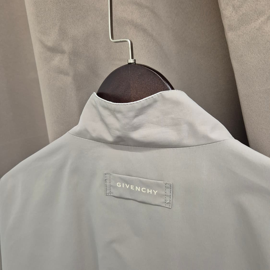 지방시 자켓 110 상품이미지6