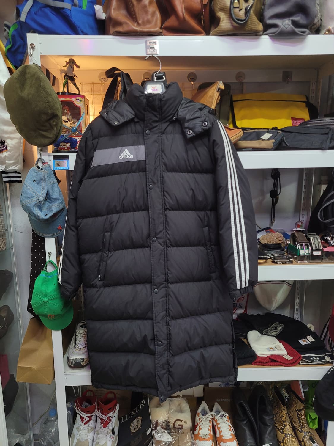 Adidas 아디다스 블랙 삼선 롱패딩 덕다운 (모자 분리형) 상품이미지4