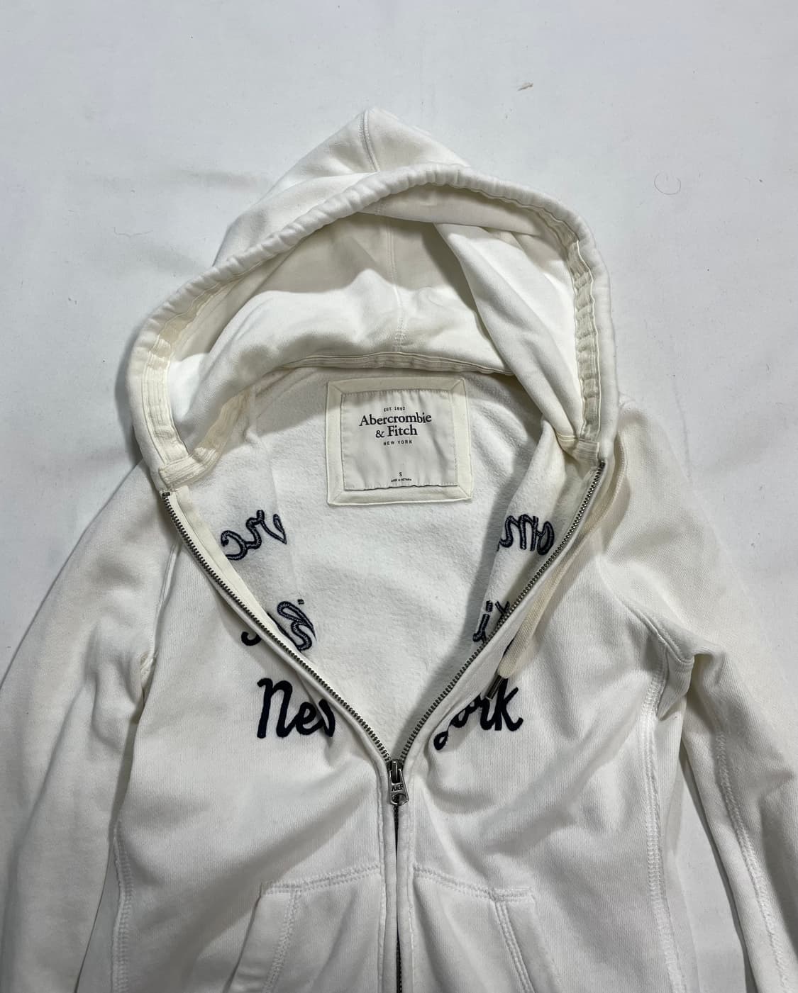 아베크롬비 y2k 화이트 딱붙 후드집업 상품이미지4