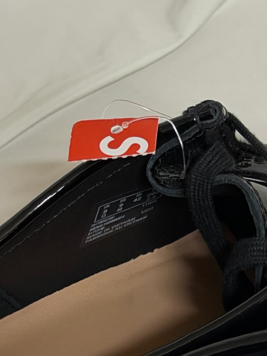 슈프림 클락스 왈라비 블랙 페이던트 로퍼 상품이미지6