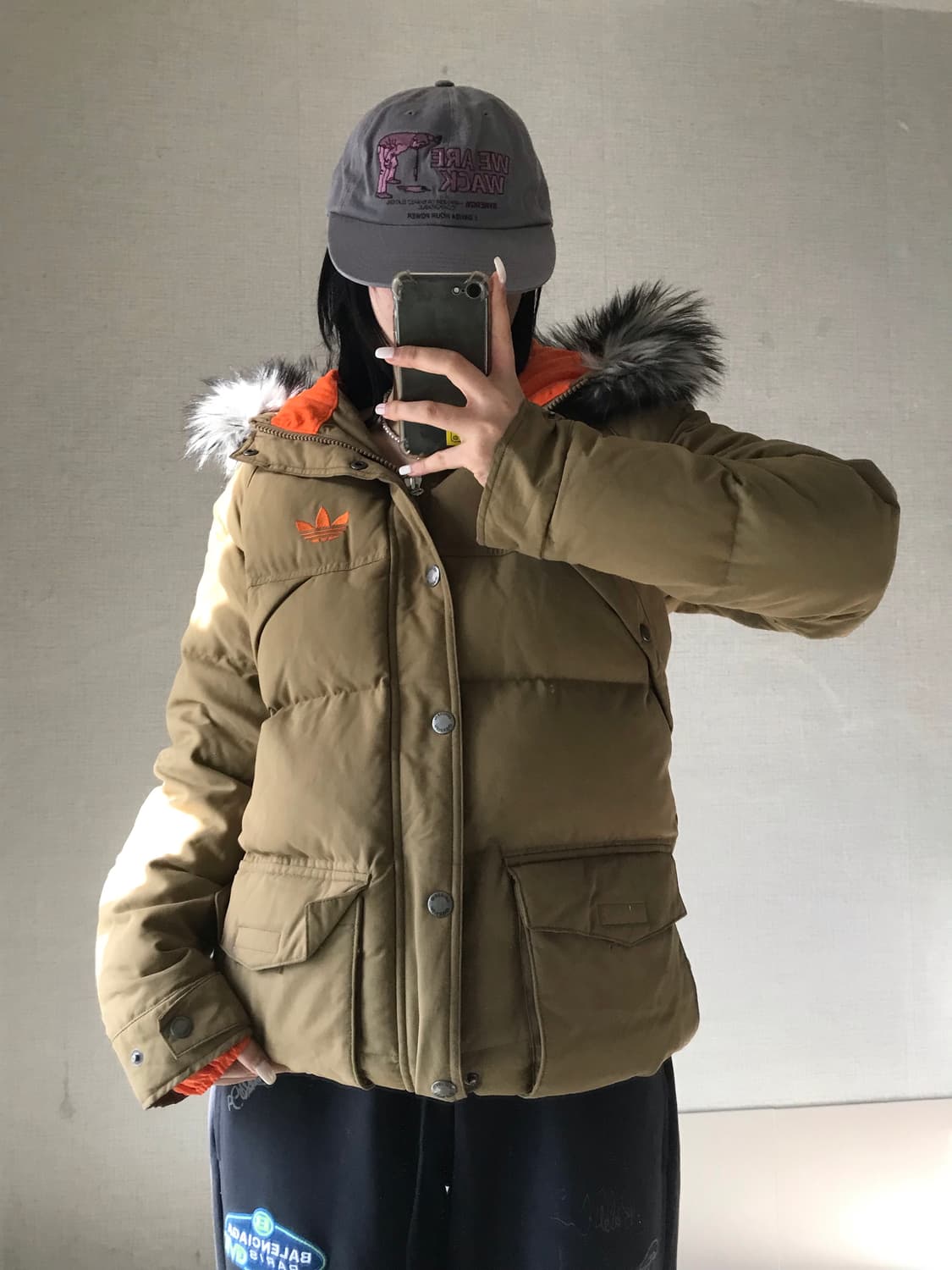 아디다스 베이지 퍼 아우터 상품이미지5